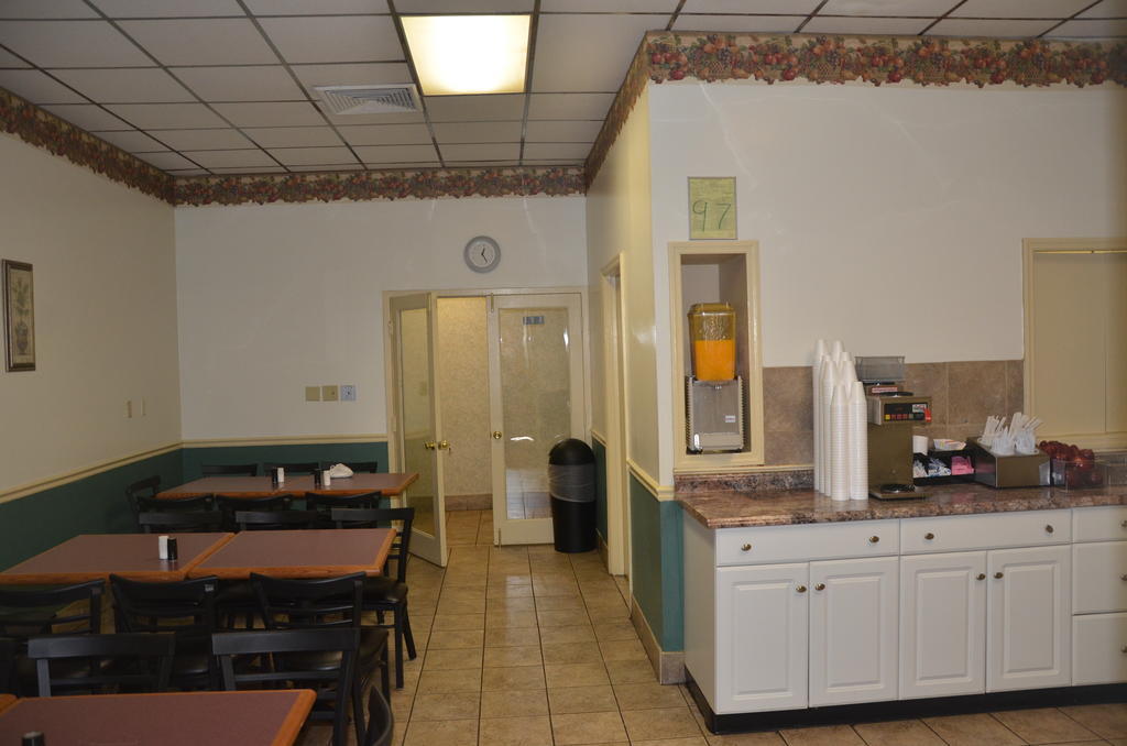 Knights Inn - Nashville Downtown Экстерьер фото
