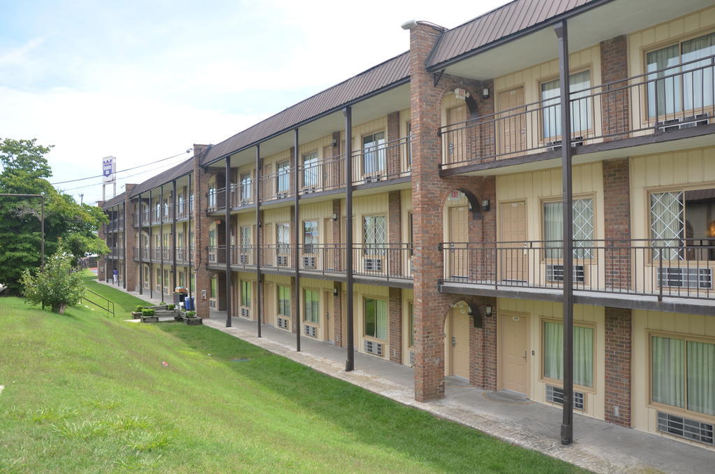 Knights Inn - Nashville Downtown Экстерьер фото
